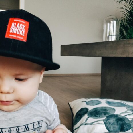 black-smoke-kids-snapback-141837