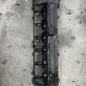 om648 valve cover